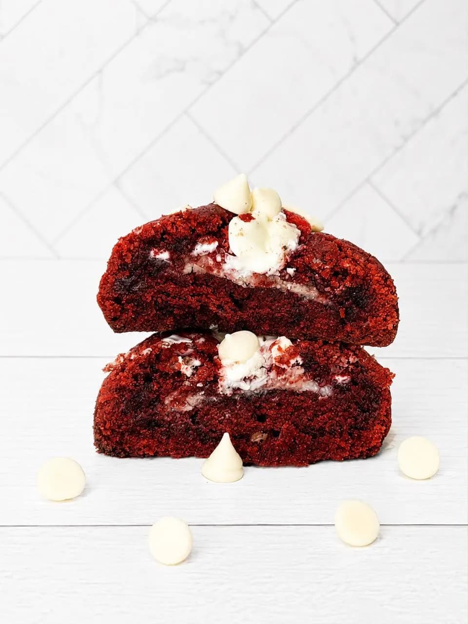 Mini Red Velvet Kiss — galleta Anelisa sabor red velvet